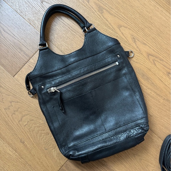 Roots Canada Lauren Black Leather Bag - EUC - Picture 8 of 12